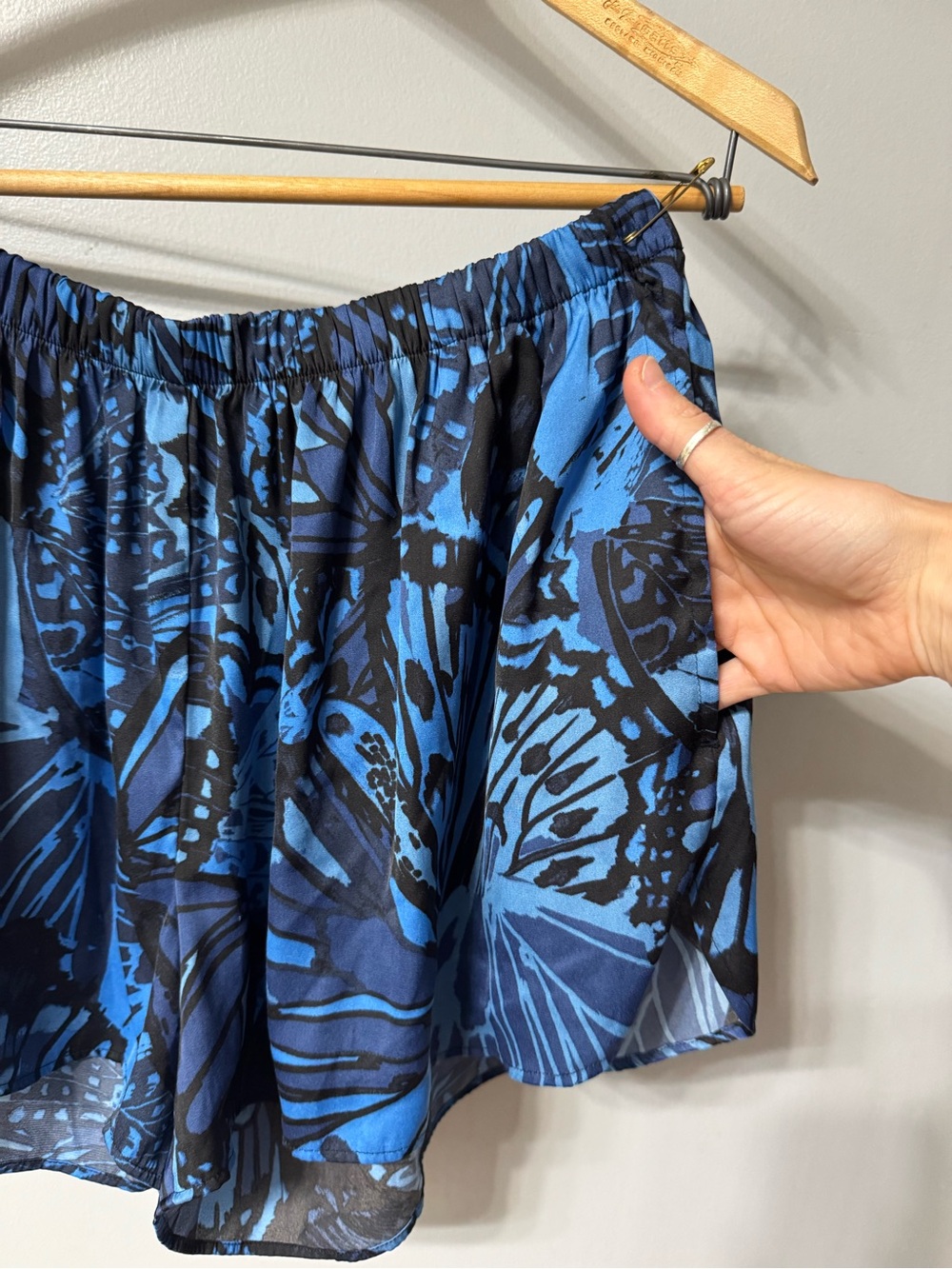 Silky Short w/ Pockets M/L